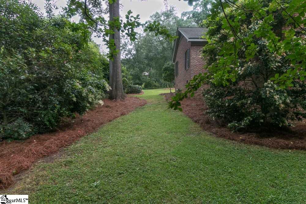 911 Calvert Avenue Clinton, SC 29325 - Photo 27 of 36 Gallery Image 27