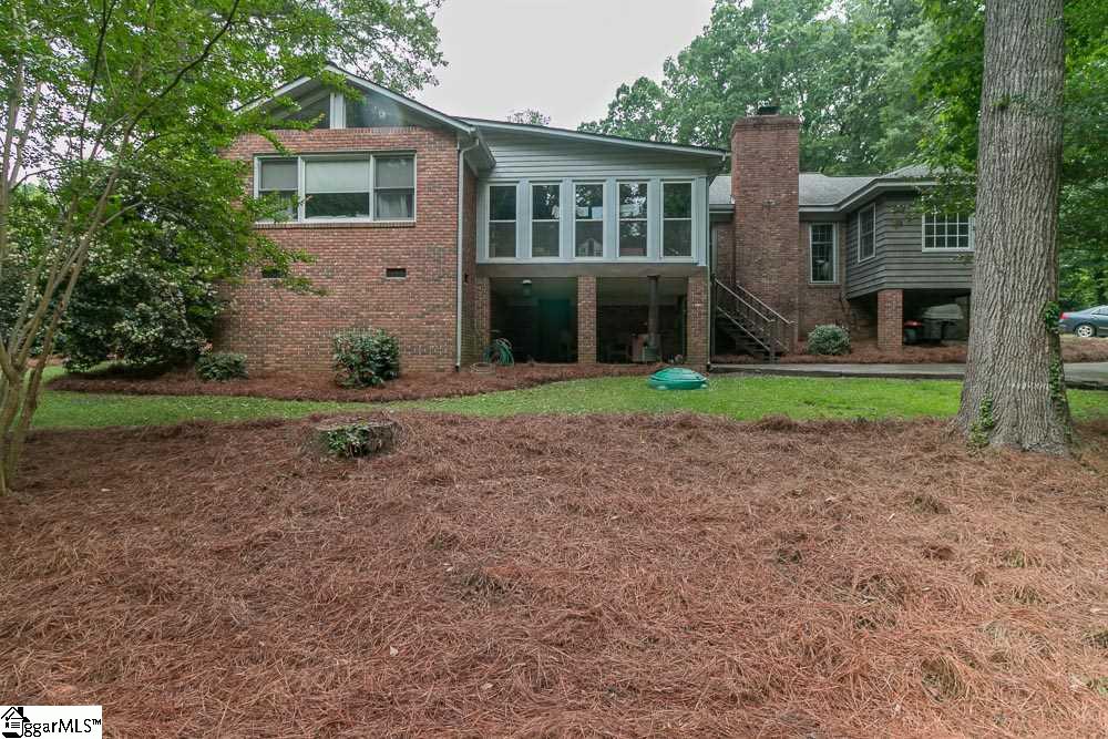 911 Calvert Avenue Clinton, SC 29325 - Photo 5 of 36 Gallery Image 5
