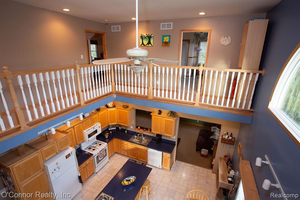 7995 Lakeshore Road Lexington, MI 48450 - Photo 11 of 37