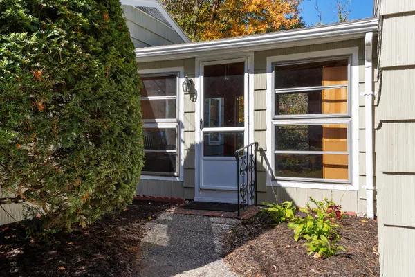 $375,000 | 15 Moore Avenue, Auburn, ME 04210
