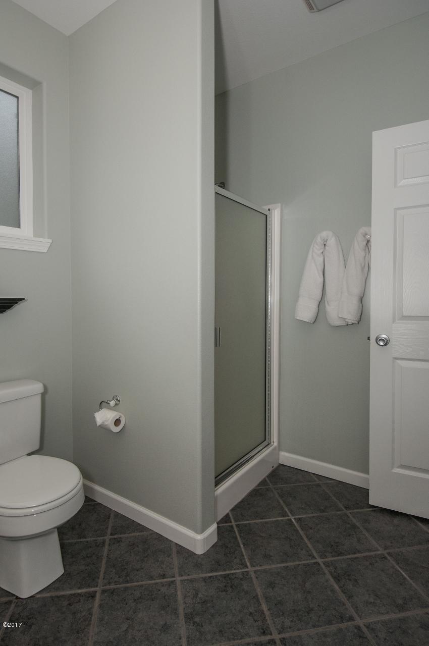35-45 Northeast Clarke Street Depoe Bay, OR 97341 - Photo 41 of 48 Master Bath-Snuggle Inn
