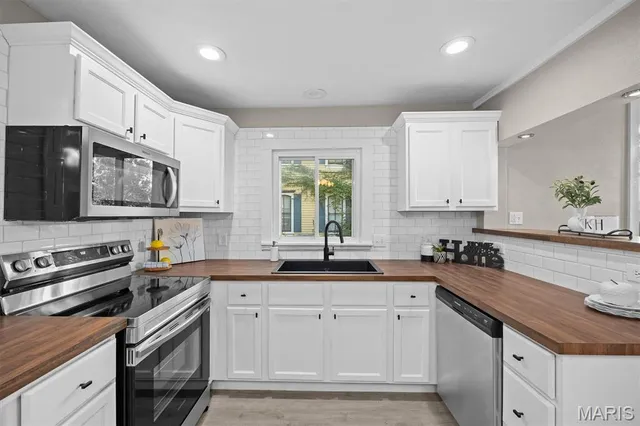 $239,000 | 512 South Herman Street, Lebanon, IL 62254