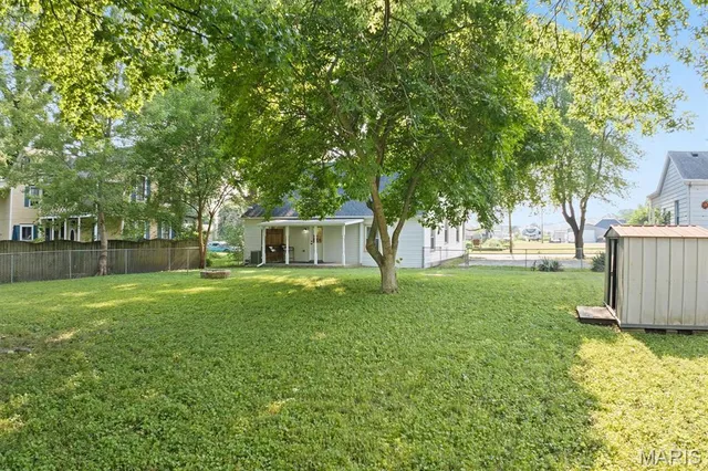 $239,000 | 512 South Herman Street, Lebanon, IL 62254