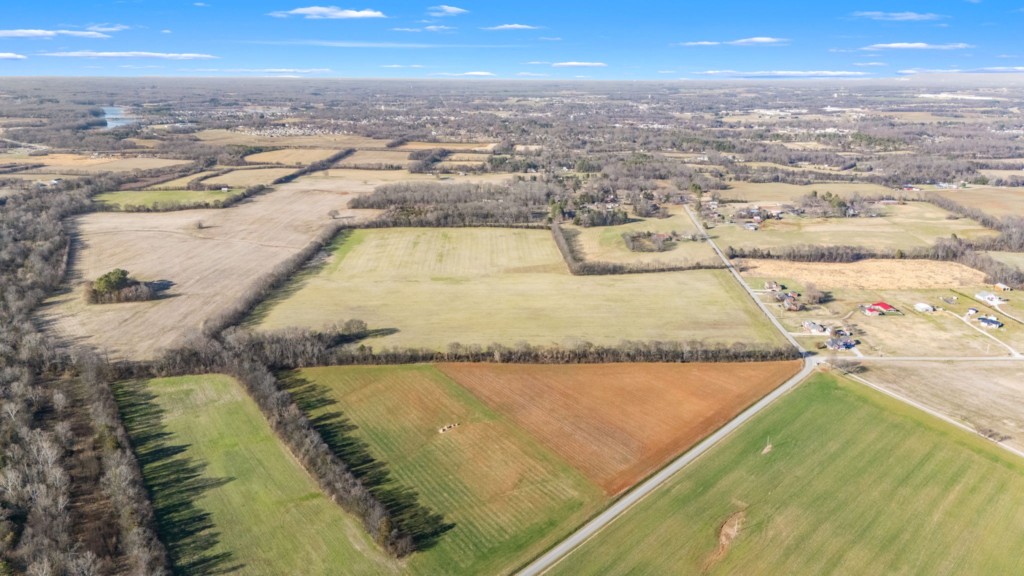 1584 Liberty Road Winchester, TN 37398 - Photo 2 of 28
