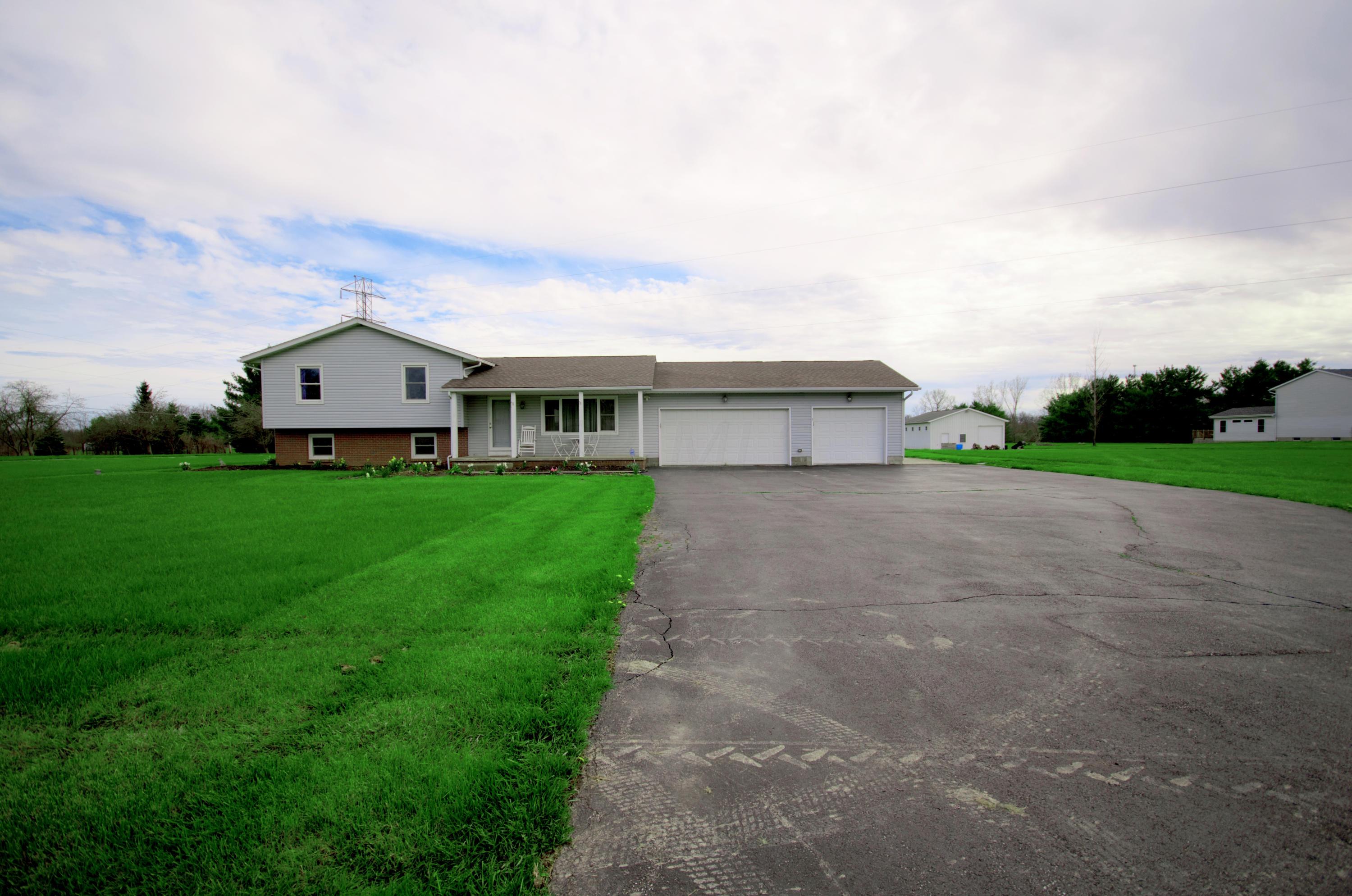 1815 Zuber Road Grove City, OH 43123 - Photo 1 of 21 Gallery Image 1