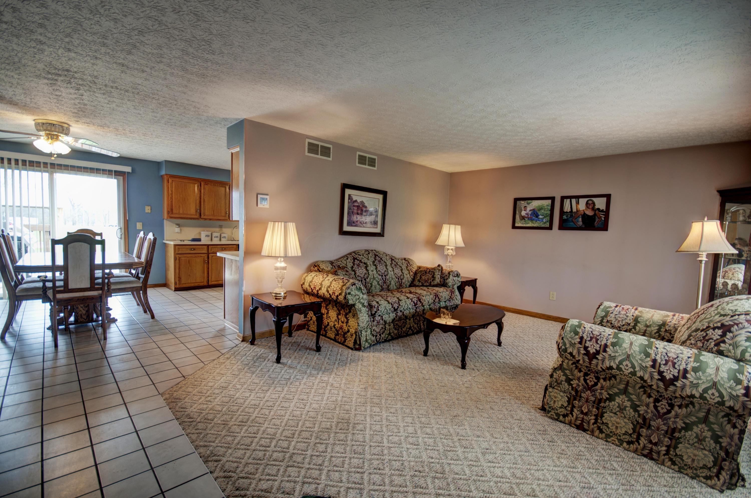 1815 Zuber Road Grove City, OH 43123 - Photo 8 of 21 Gallery Image 8