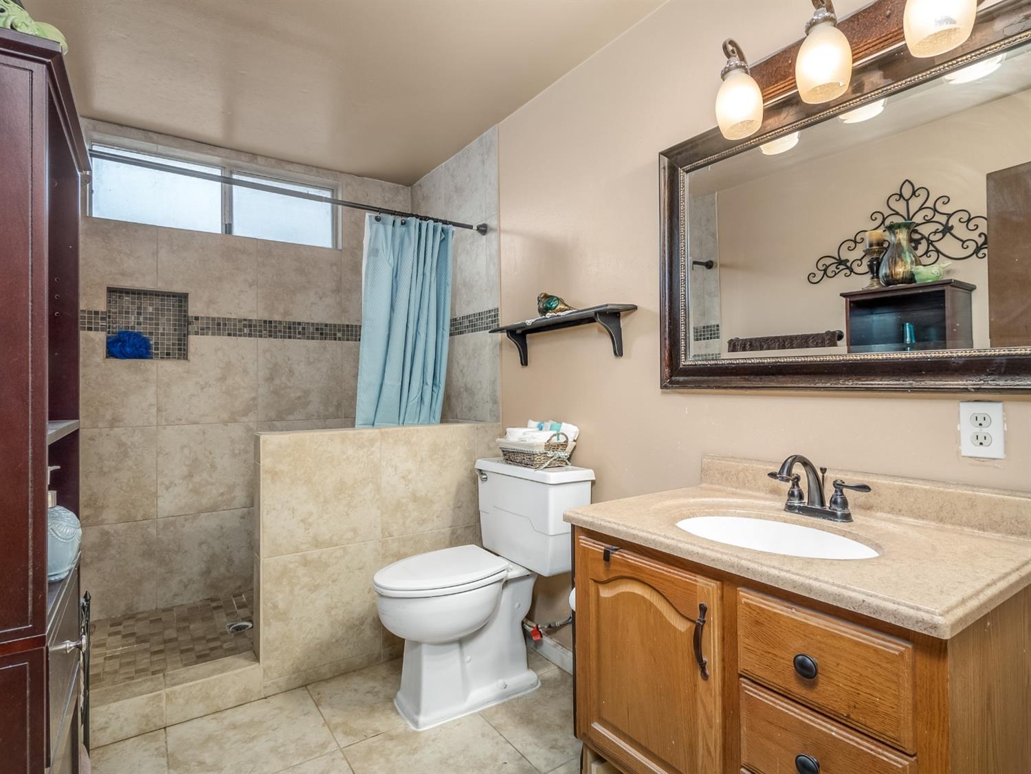 179 Peck Colony Road Reedley, CA 93654 - Photo 10 of 20 Gallery Image 10