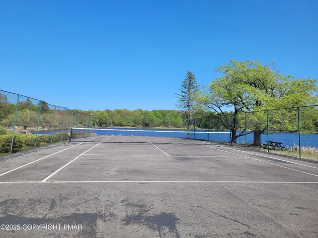 a view of a tennis court