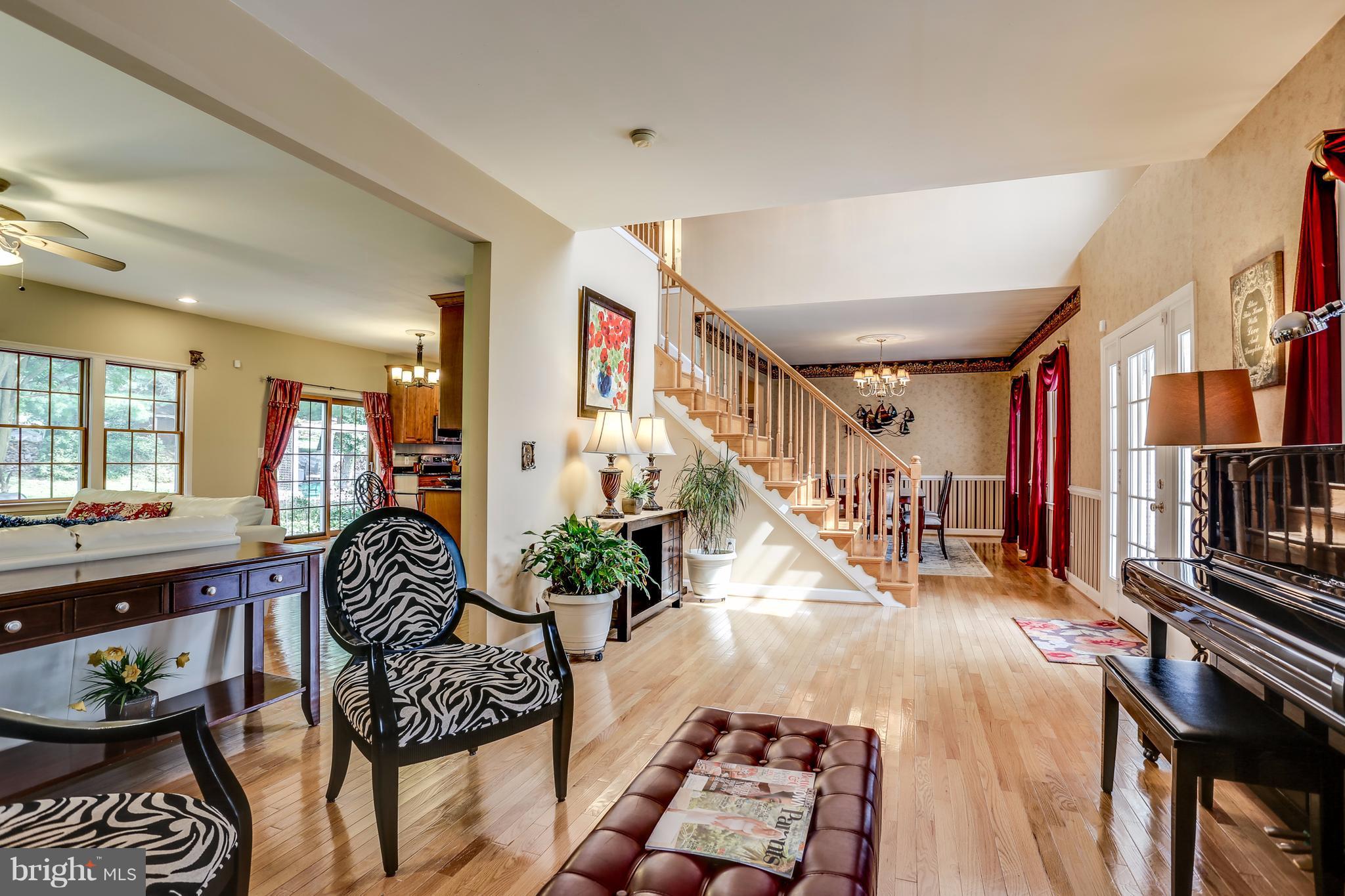 11946 Frederick Road Ellicott City, MD 21042 - Photo 5 of 30 gleaming hardwood floors in entire house