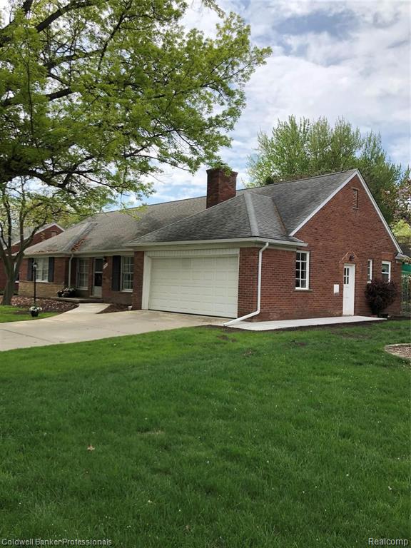 1141 South Renaud Road Grosse Pointe Woods, MI 48236 - Photo 3 of 52