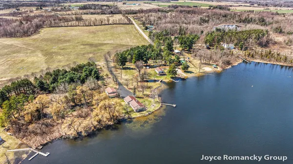 $600,000 | 11235 West Broomfield Road, Remus, MI 49340