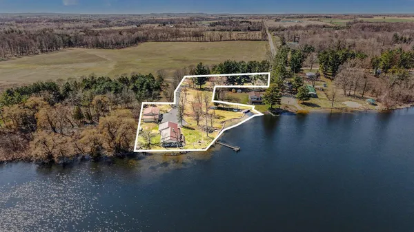 $600,000 | 11235 West Broomfield Road, Remus, MI 49340