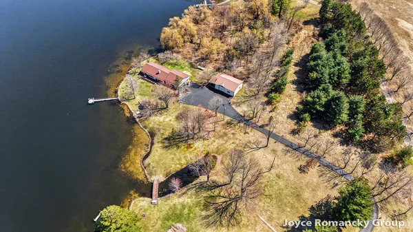 $600,000 | 11235 West Broomfield Road, Remus, MI 49340