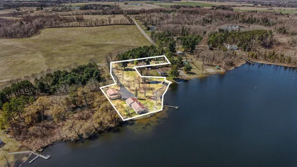 $600,000 | 11235 West Broomfield Road, Remus, MI 49340