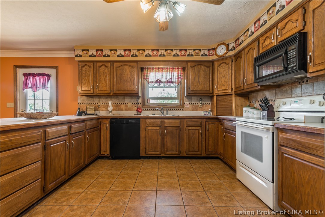 1515 Stone Ridge Drive Georgetown, IN 47122 - Photo 9 of 31