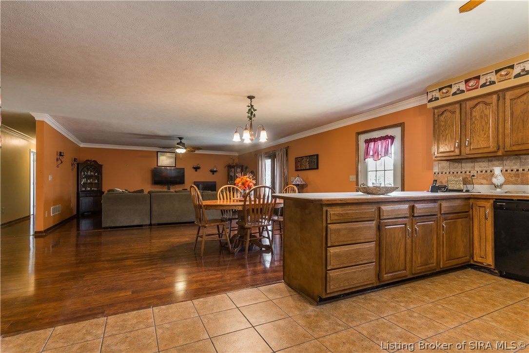 1515 Stone Ridge Drive Georgetown, IN 47122 - Photo 10 of 31