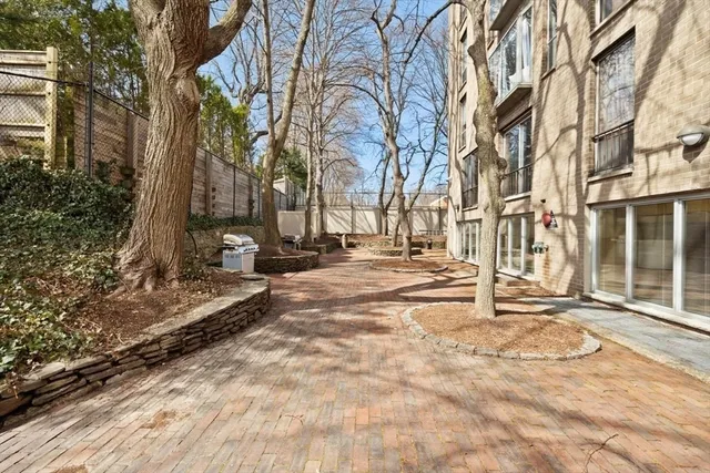 $2,650 | 33 Pond Avenue, Unit 1010, Brookline, MA 02445