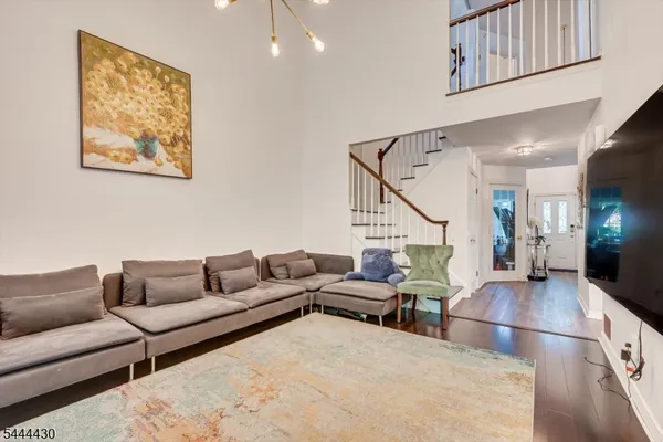 $765,000 | 162 Coppertree Court, Edison, NJ 08820