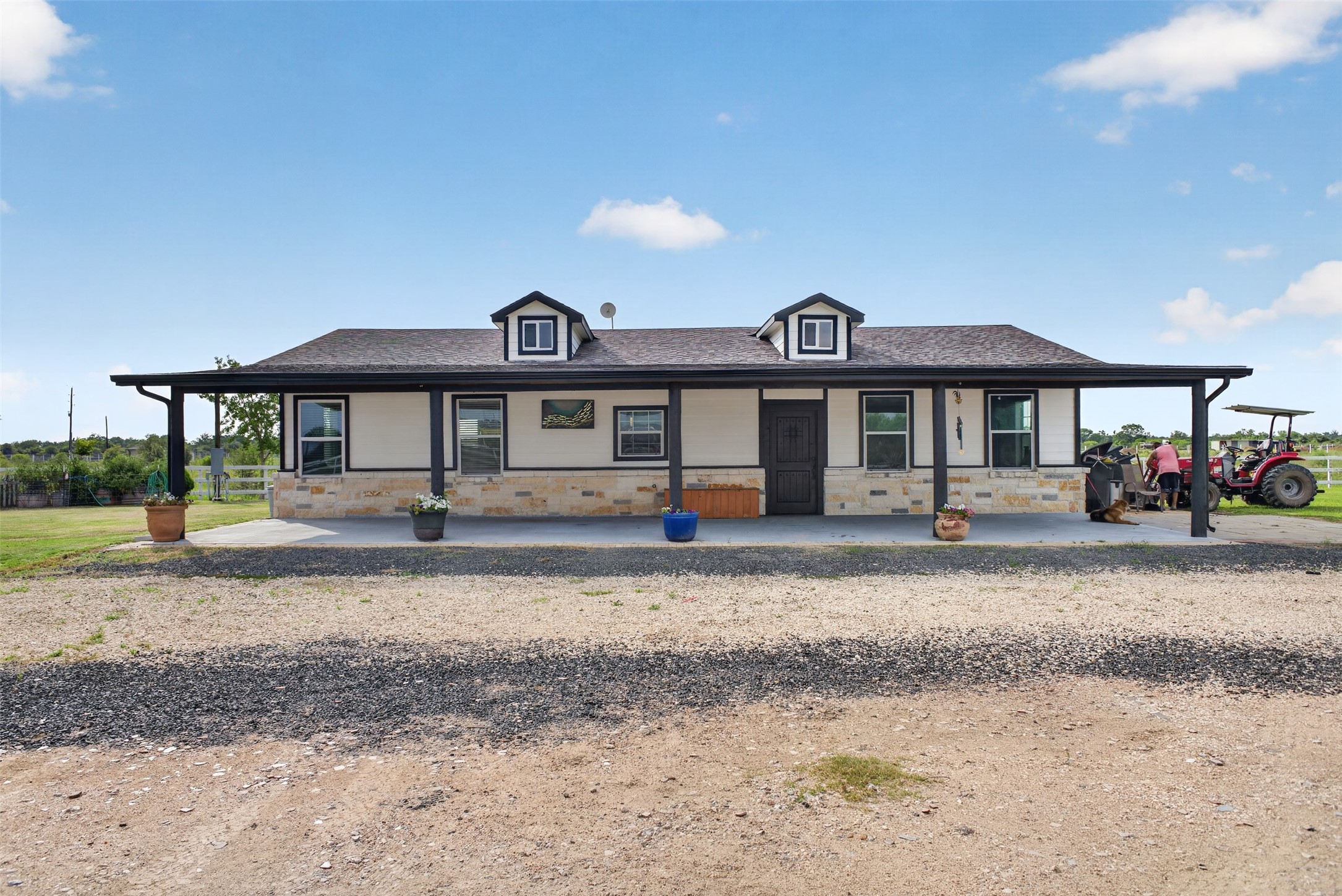 2672 Harrison Road Sealy, TX 77474 - Photo 4 of 38