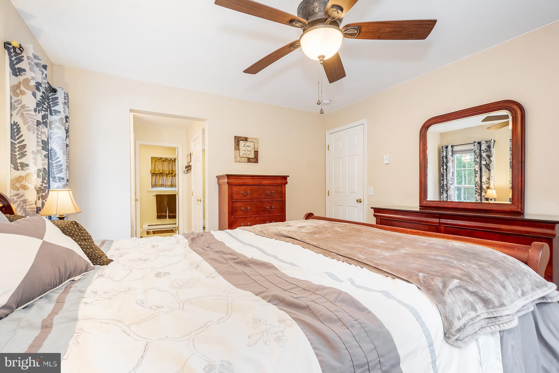35 Tenderfoot Road Oakland, MD 21550 - Photo 36 of 51 Primary bedroom
