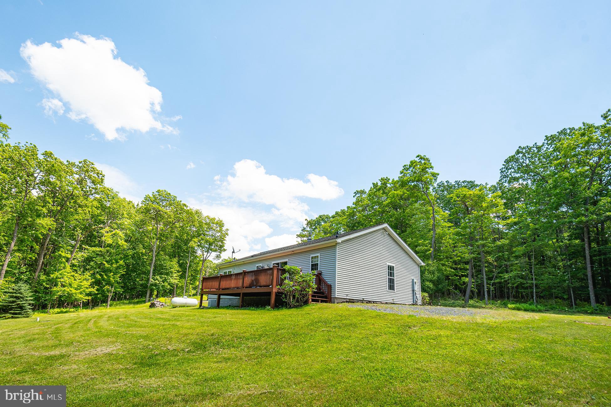 35 Tenderfoot Road Oakland, MD 21550 - Photo 5 of 51 Gallery Image 5