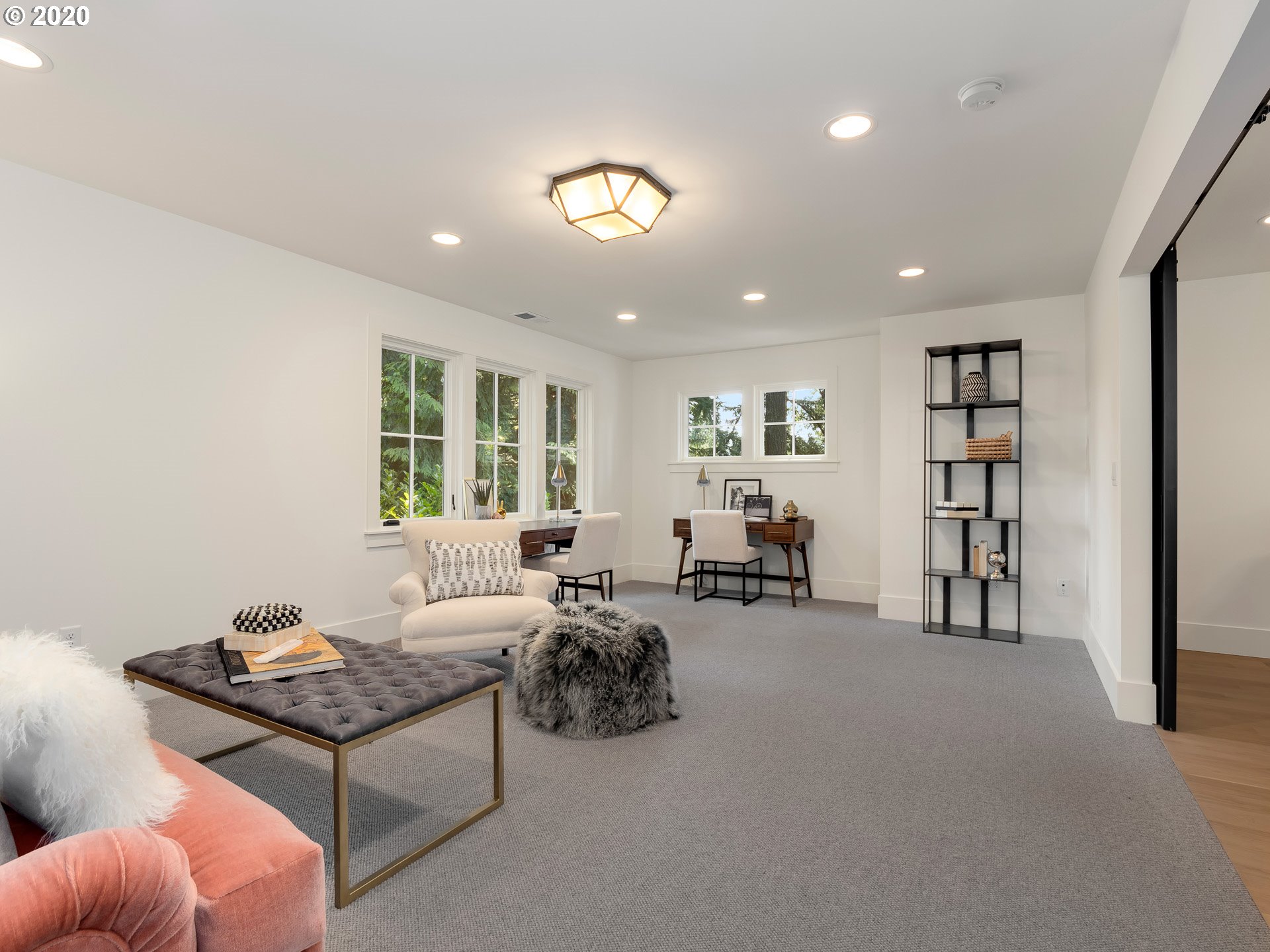 936 Evergreen Road Lake Oswego, OR 97034 - Photo 22 of 32 Gallery Image 22