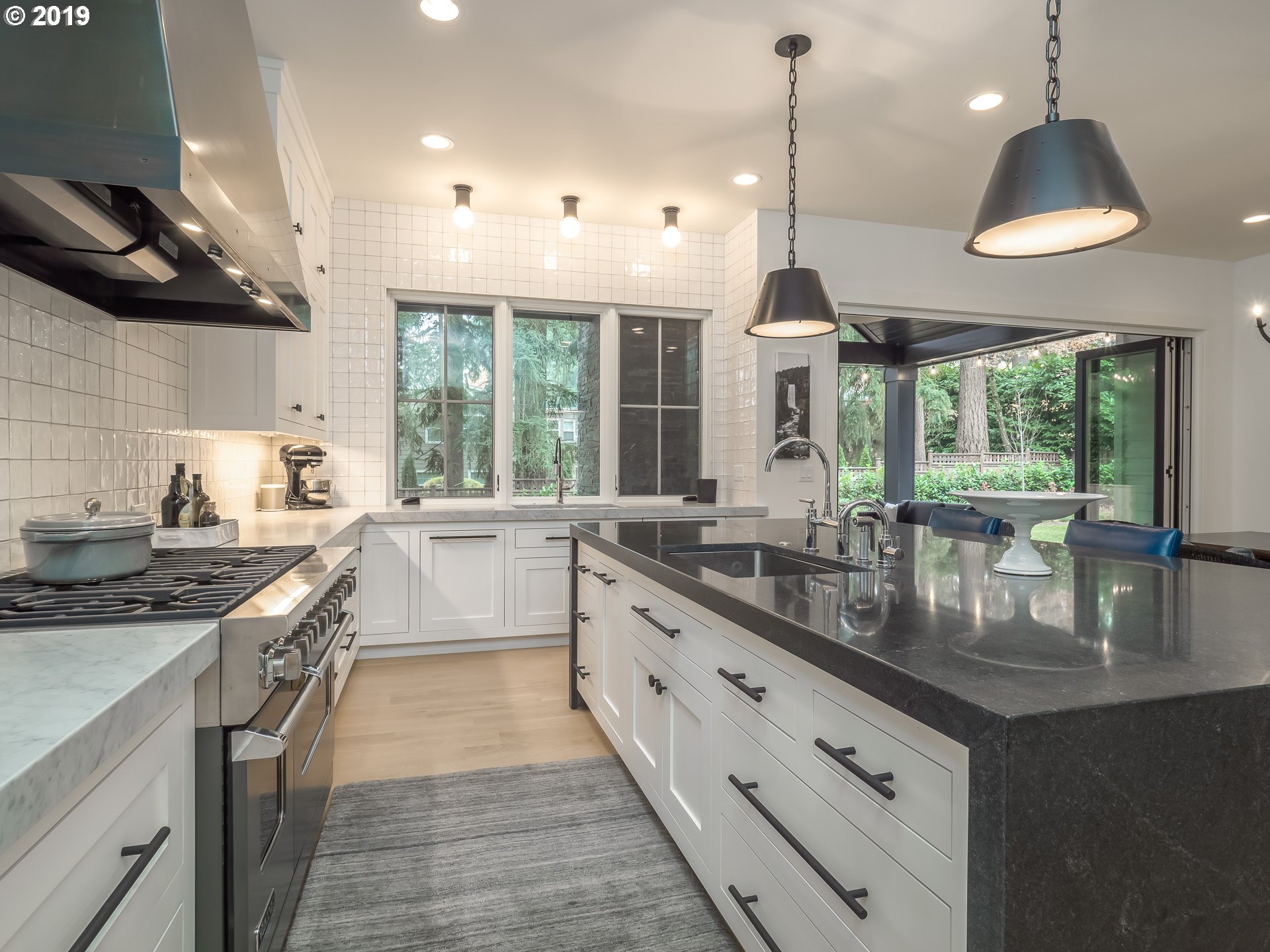 936 Evergreen Road Lake Oswego, OR 97034 - Photo 10 of 32 Gallery Image 10