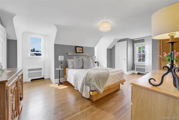 $745,000 | 39 Cynthia Court, Hempstead, NY 11550