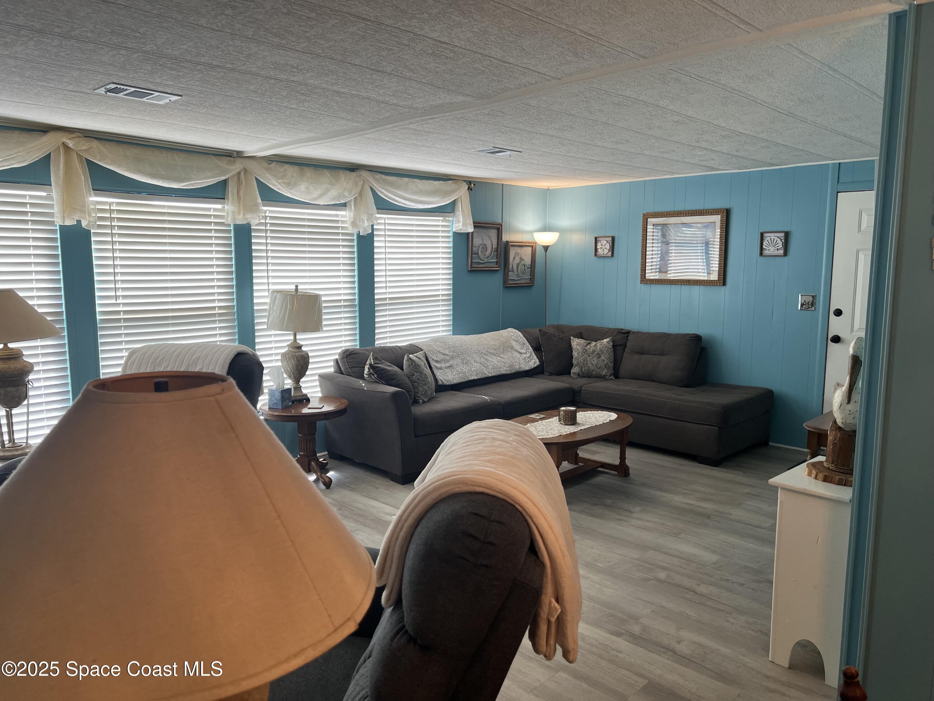 1724 Mango Street Northeast Palm Bay, FL 32905 - Photo 4 of 19 IMG_9834