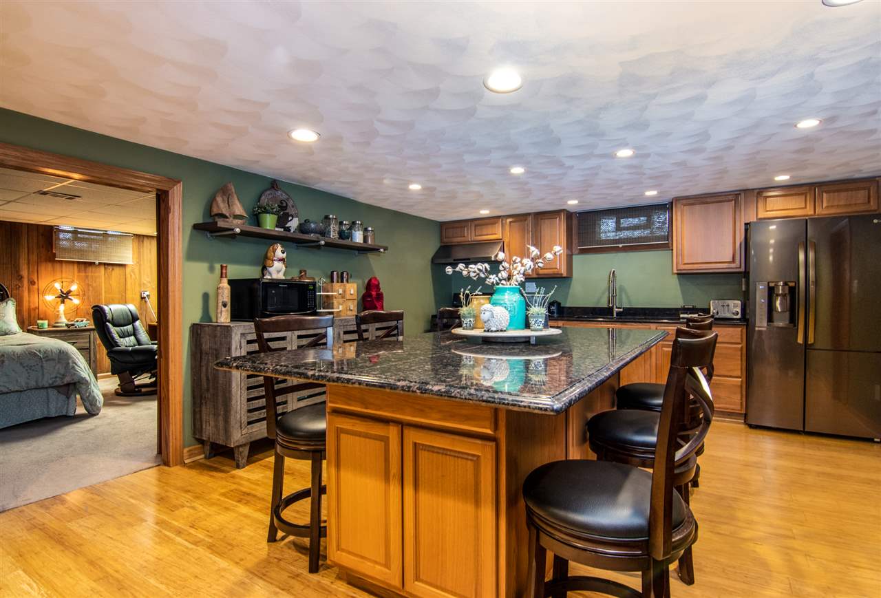 3005 Highcrest Road Rockford, IL 61107 - Photo 17 of 25 Gallery Image 17