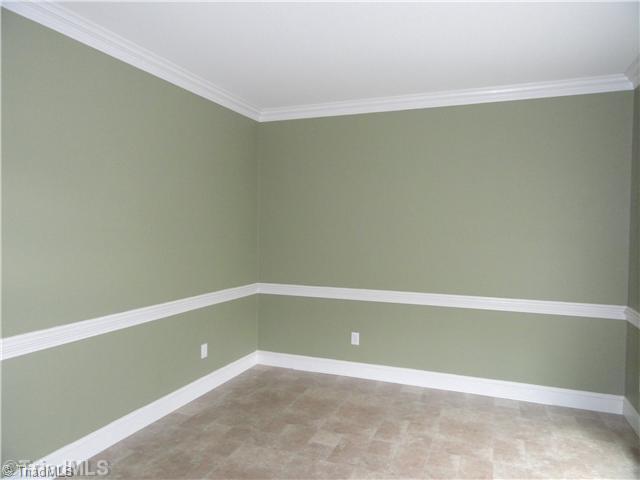 6801 Danbers Court Oak Ridge, NC 27310 - Photo 6 of 16 Living Room.