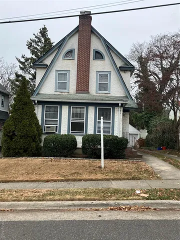 $1,047,000 | 4627 Jayson Avenue, Great Neck, NY 11020