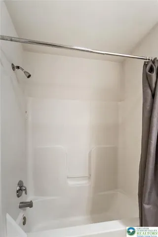 $2,400 | 537 Kemmerer Lane, Allentown, PA 18104