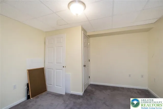 $2,400 | 537 Kemmerer Lane, Allentown, PA 18104