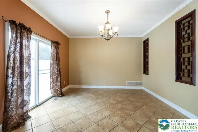 $2,400 | 537 Kemmerer Lane, Allentown, PA 18104