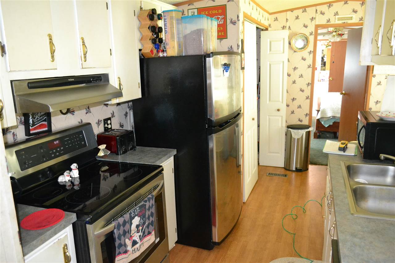 26135 B Schoen Road Elberta, AL 36530 - Photo 5 of 15 Kitchen