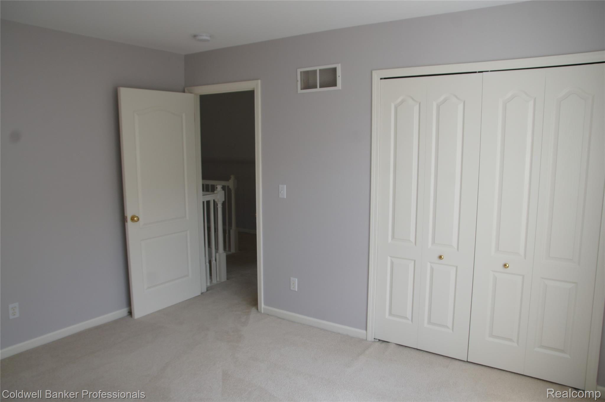 46 Waltonshire Court Rochester, MI 48309 - Photo 25 of 42 DSC01735.JPG