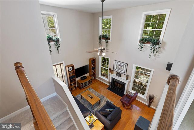 $830,000 | 14106 Wood Rock Way, Centreville, VA 20121