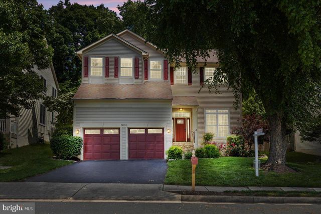 $830,000 | 14106 Wood Rock Way, Centreville, VA 20121