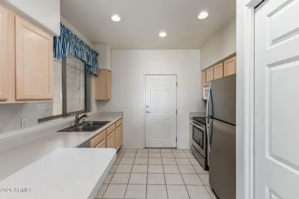 $349,995 | 1445 East Broadway Road, Unit 115, Tempe, AZ 85282