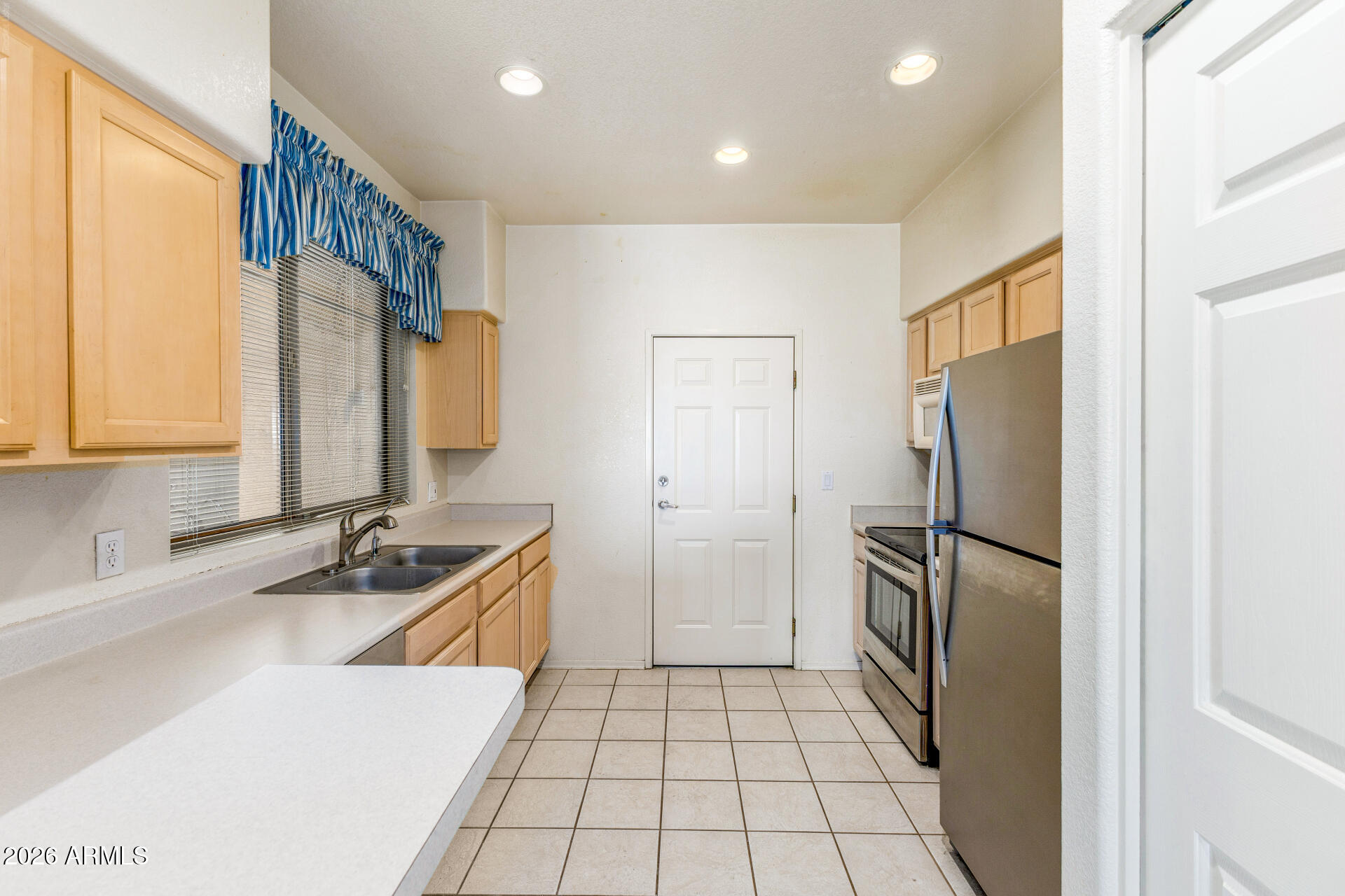 1445 East Broadway Road, Unit 115 Tempe, AZ 85282 - Photo 12 of 36 12 Broadway