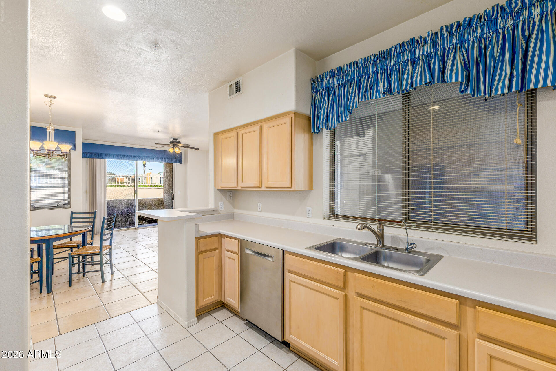 1445 East Broadway Road, Unit 115 Tempe, AZ 85282 - Photo 14 of 36 14 Broadway
