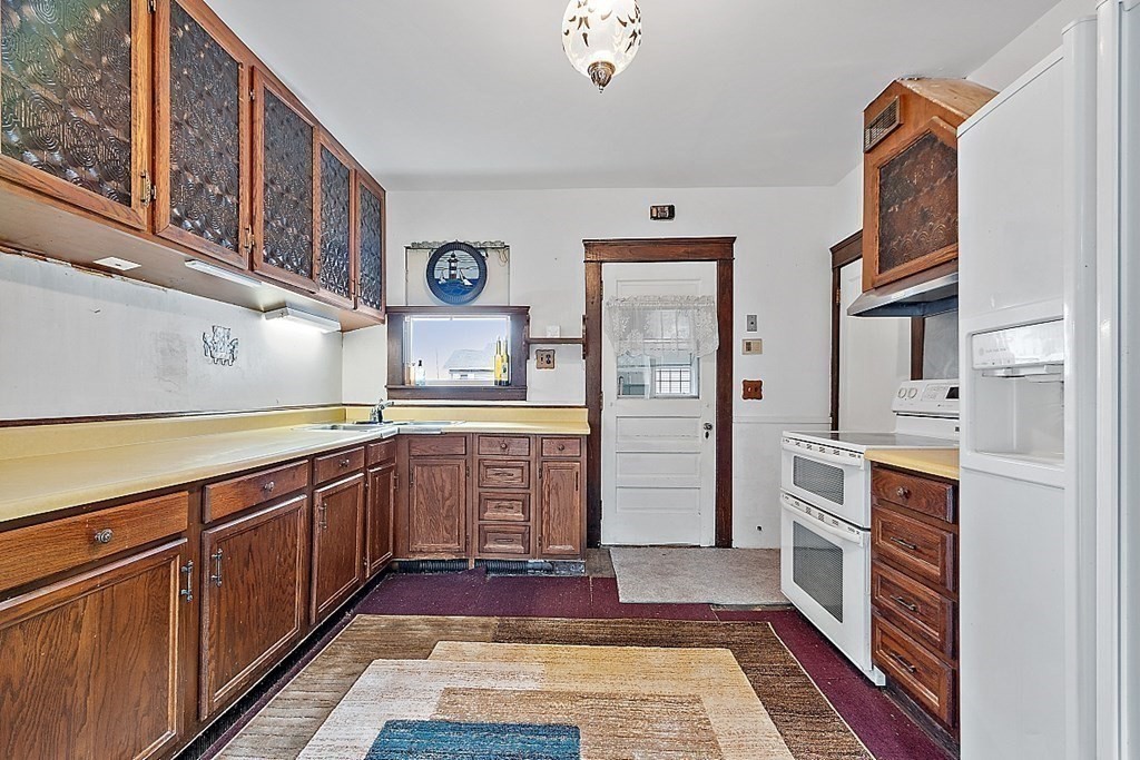 10 Bates Road Dudley, MA 01571 - Photo 8 of 35 Gallery Image 8