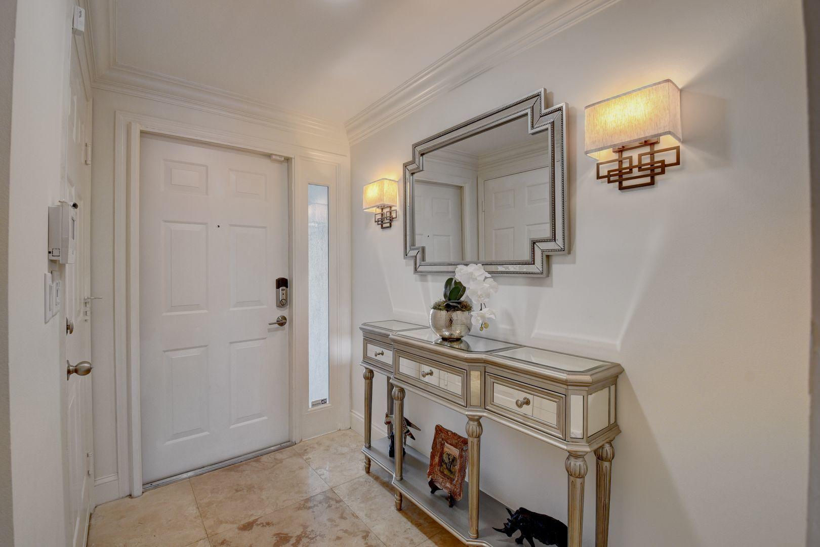 898 Jeffery Street Boca Raton, FL 33487 - Photo 4 of 49 Foyer