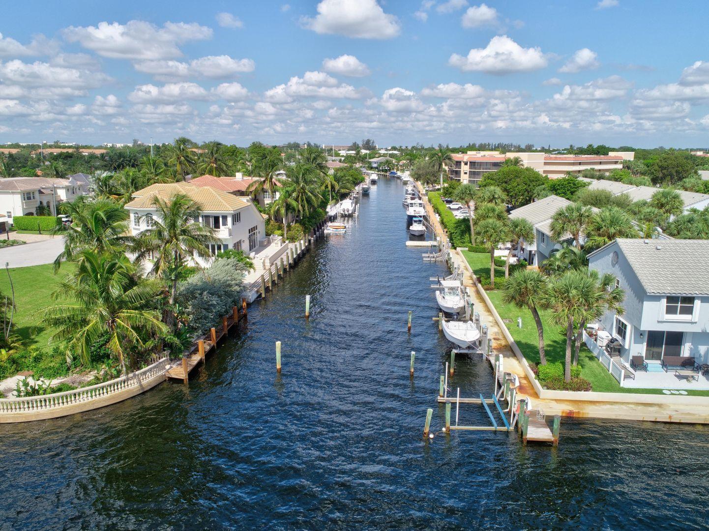 898 Jeffery Street Boca Raton, FL 33487 - Photo 44 of 49 Community Dock