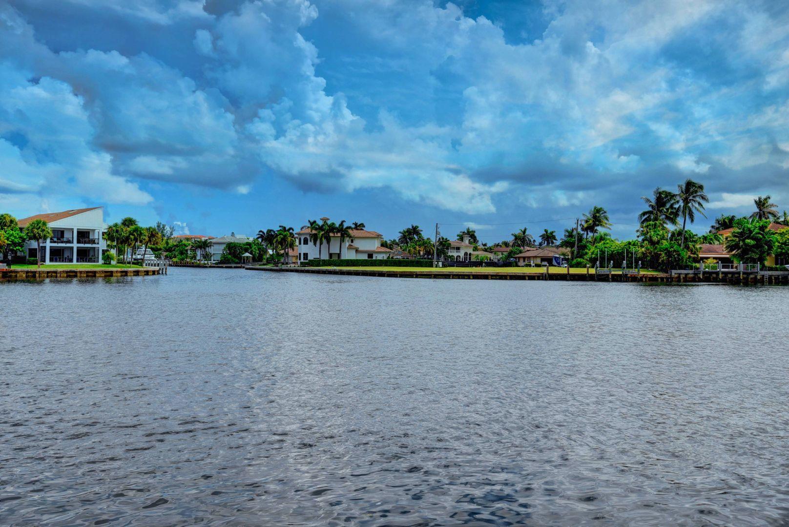 898 Jeffery Street Boca Raton, FL 33487 - Photo 47 of 49 Back View