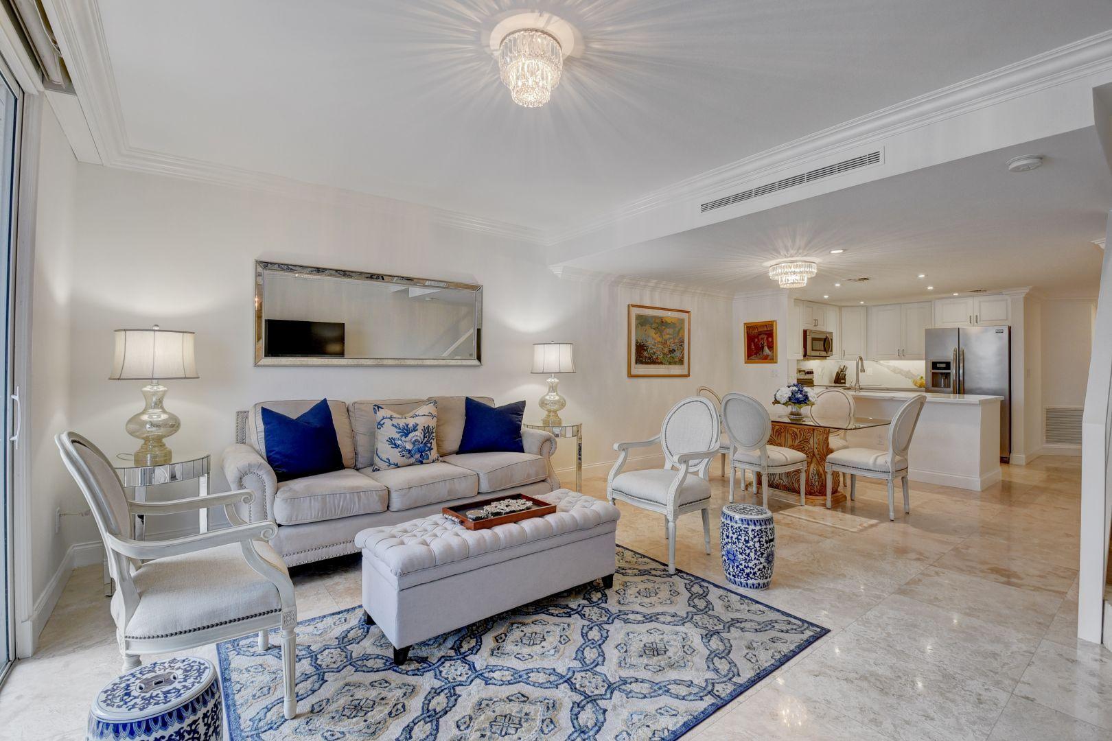 898 Jeffery Street Boca Raton, FL 33487 - Photo 9 of 49 Living Room