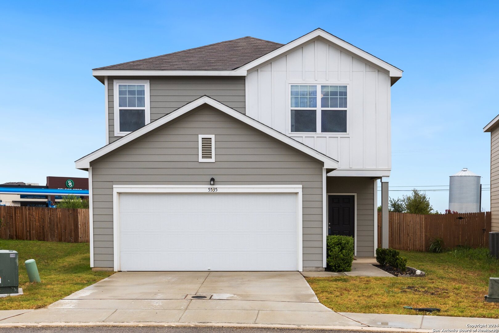 5535 Rue Girard Converse, TX 78109 - Photo 1 of 47