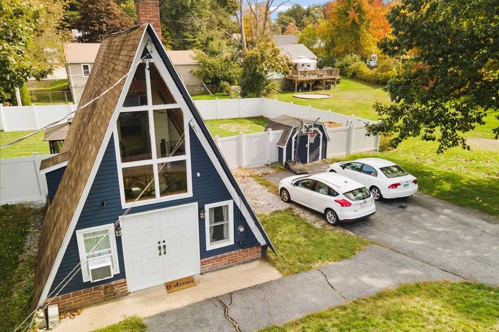 4 Howarth Road Oxford, MA 01540 - Photo 3 of 39 Gallery Image 3