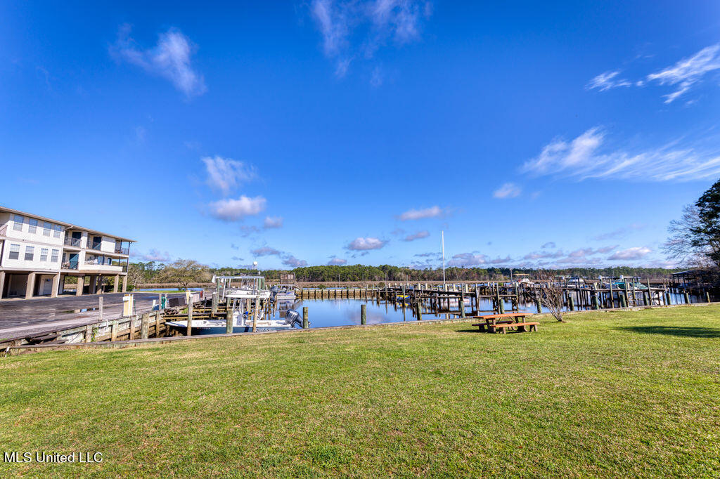 3230 Cumberland Road, Unit 6 Ocean Springs, MS 39564 - Photo 19 of 27 MARINA